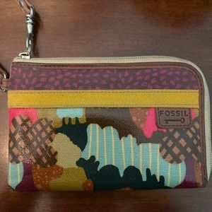 FOSSIL wristlet